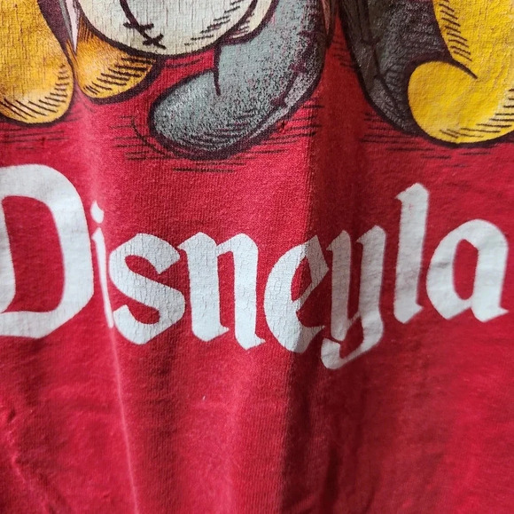 Vintage Disneyland Winnie The Pooh Graphic Short Sleeve Tshirt - Picture 4 of 5